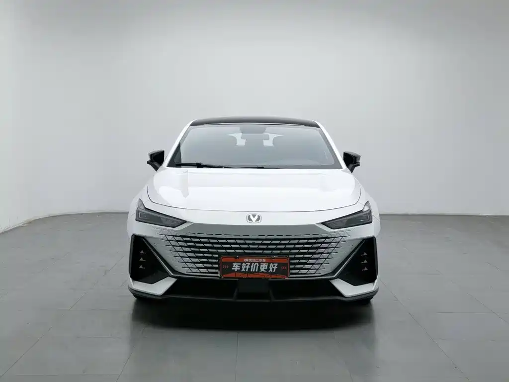 Changan UNI-V — миниатюра 3
