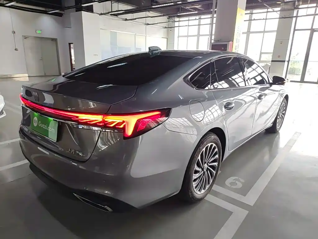 Buick LaCrosse — миниатюра 7