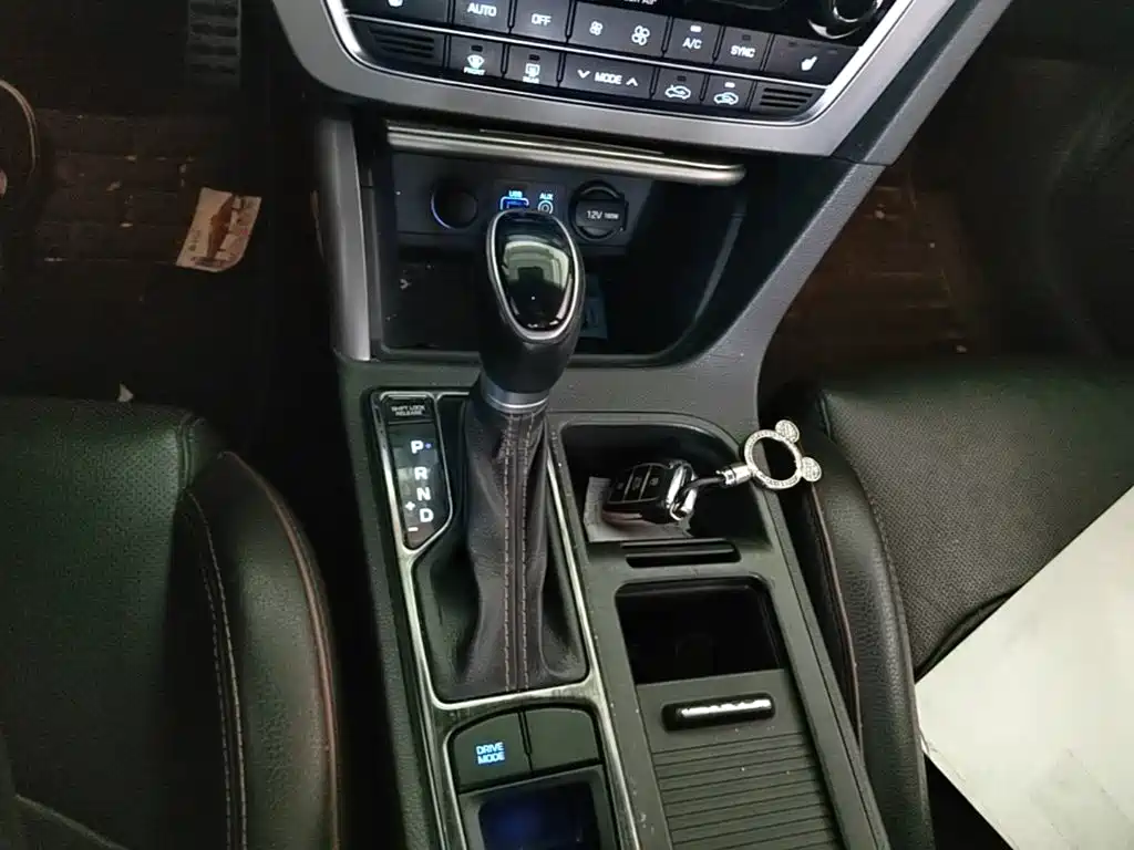 Hyundai Sonata — миниатюра 19