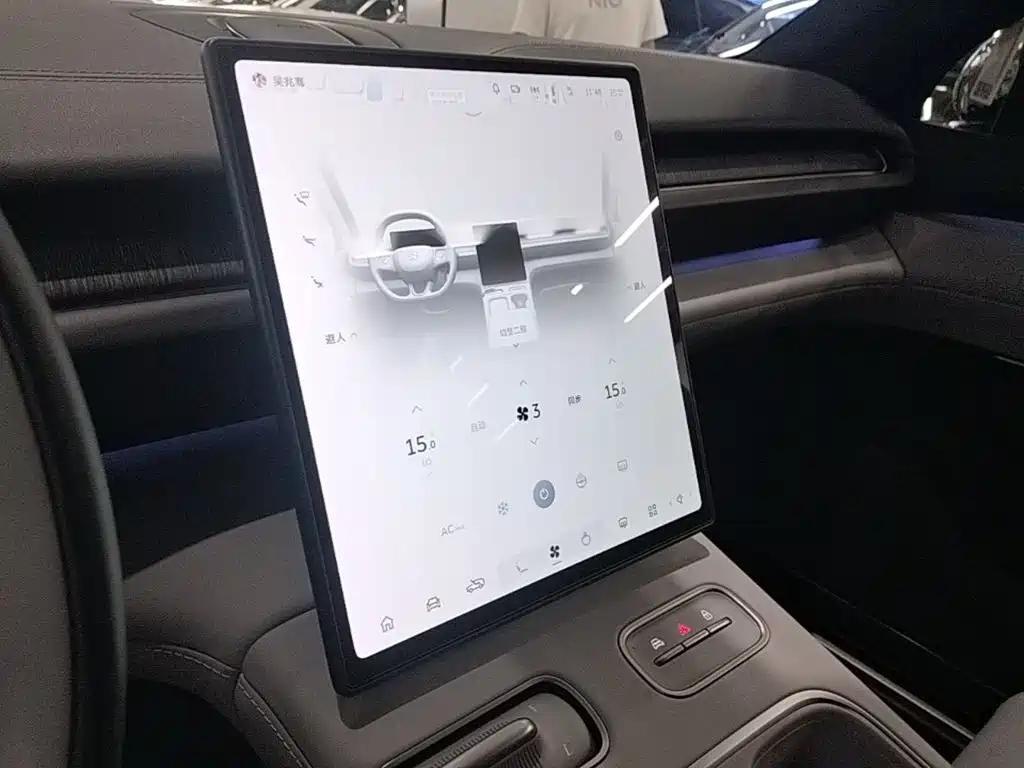NIO ES6 — миниатюра 13