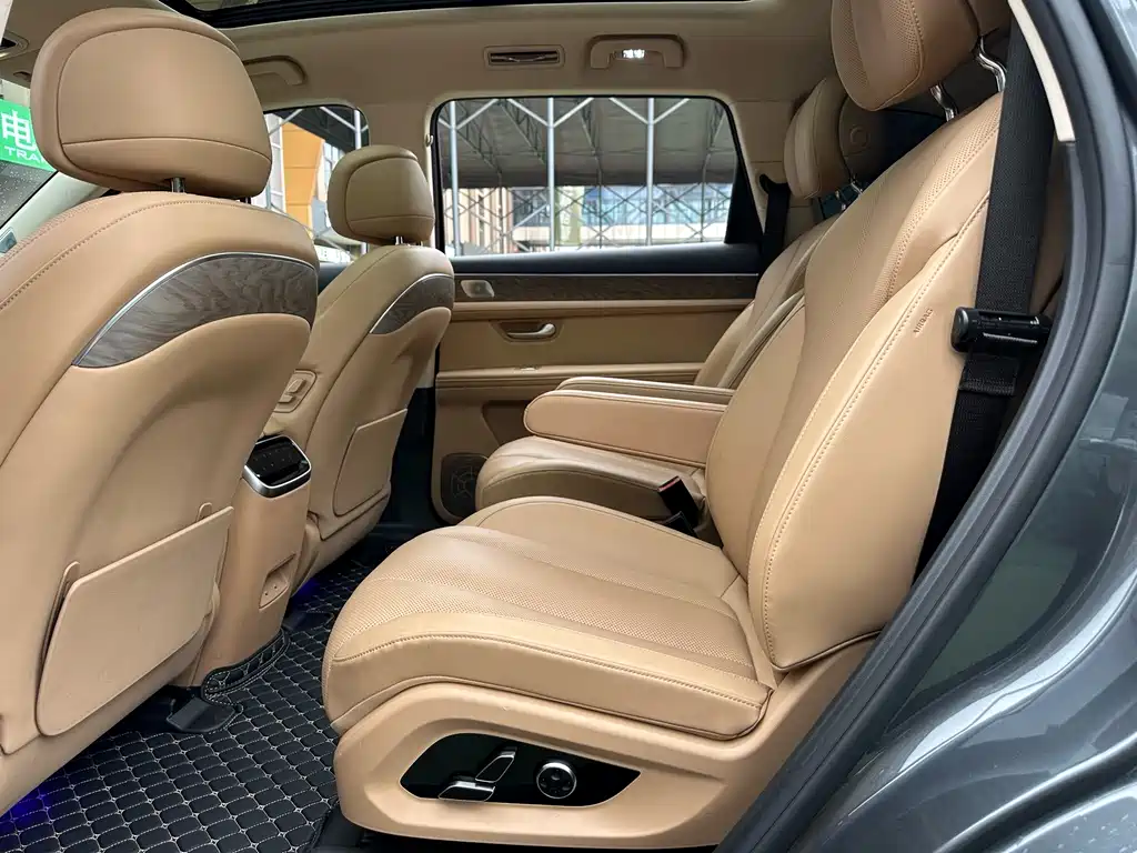 AITO ASK THE WORLD M7