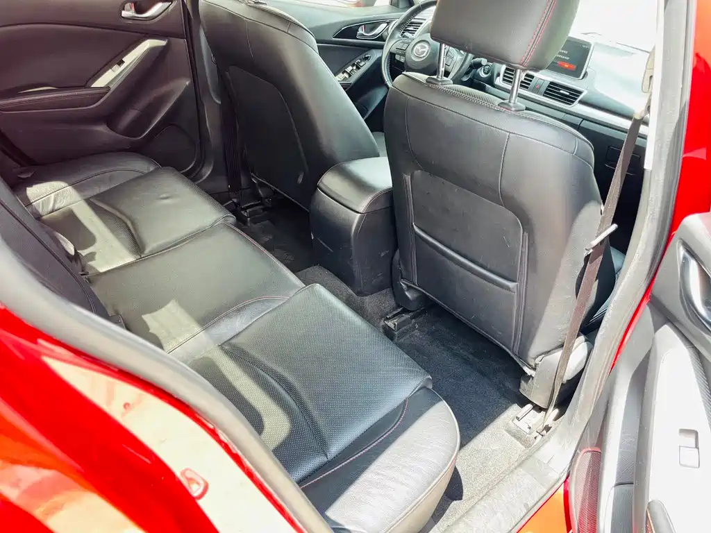 Mazda 3 Axela — миниатюра 8