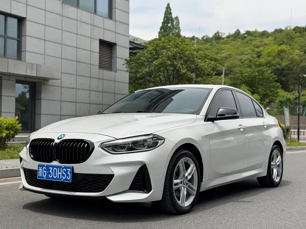 BMW 1 Series 2021