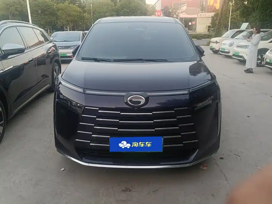 GAC Motor Trumpchi E8 PHEV — миниатюра 2