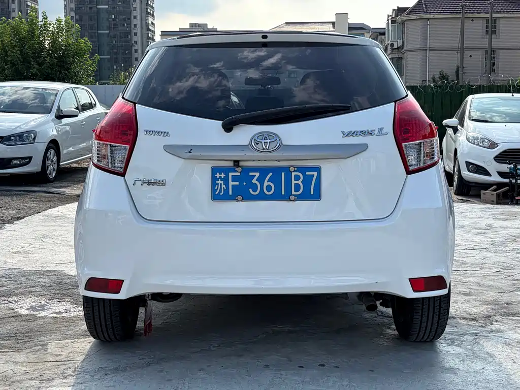 Toyota Yaris L — миниатюра 6