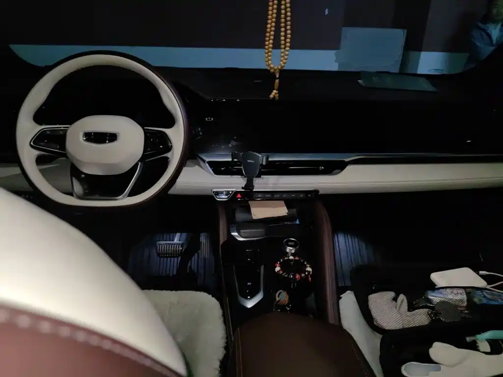 Geely Xingyue L — миниатюра 5