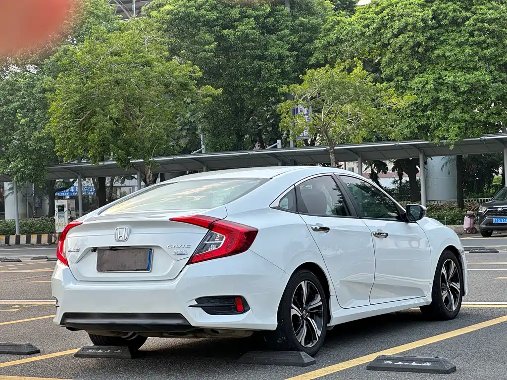 Honda Civic — миниатюра 4