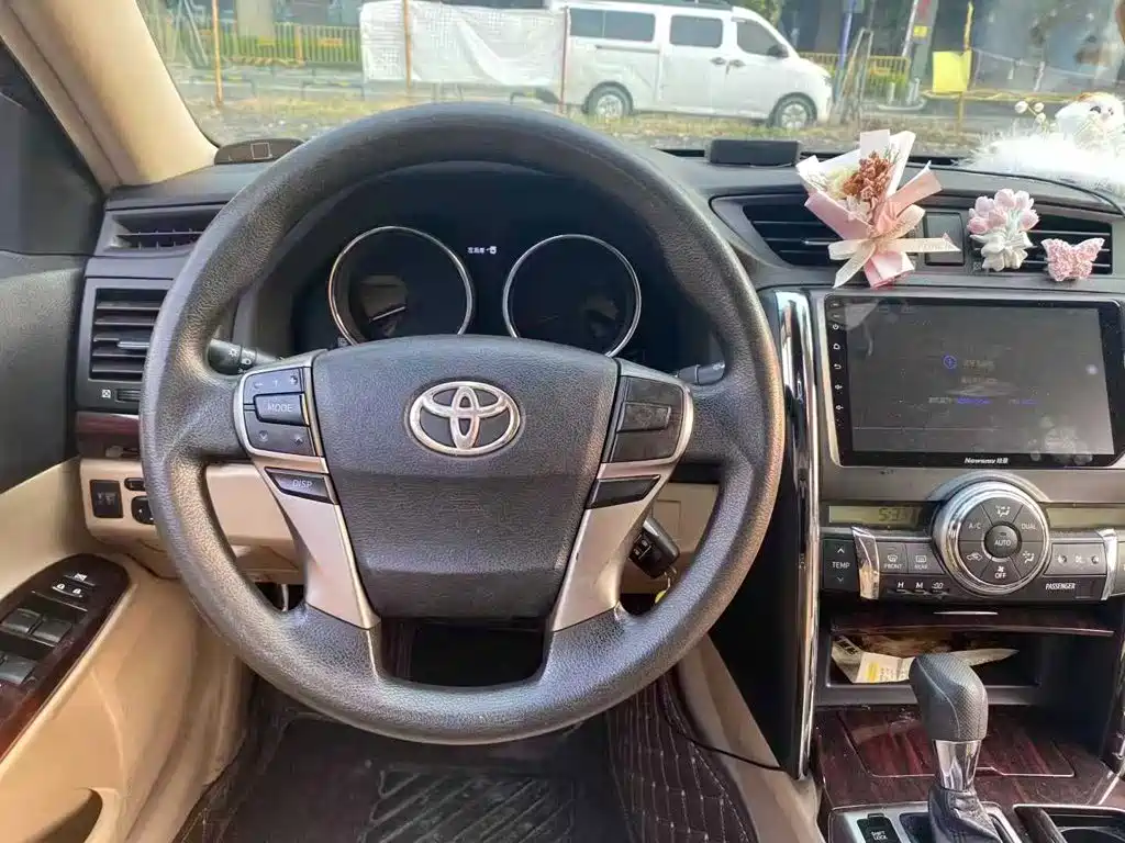 Toyota Reiz — миниатюра 9