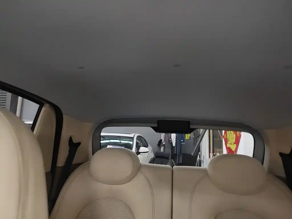 Wuling MINIEV — миниатюра 18
