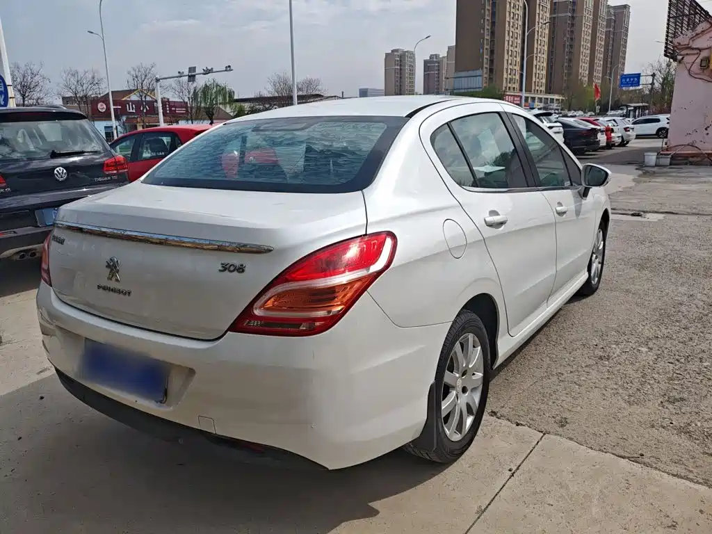 Peugeot 308 — миниатюра 5