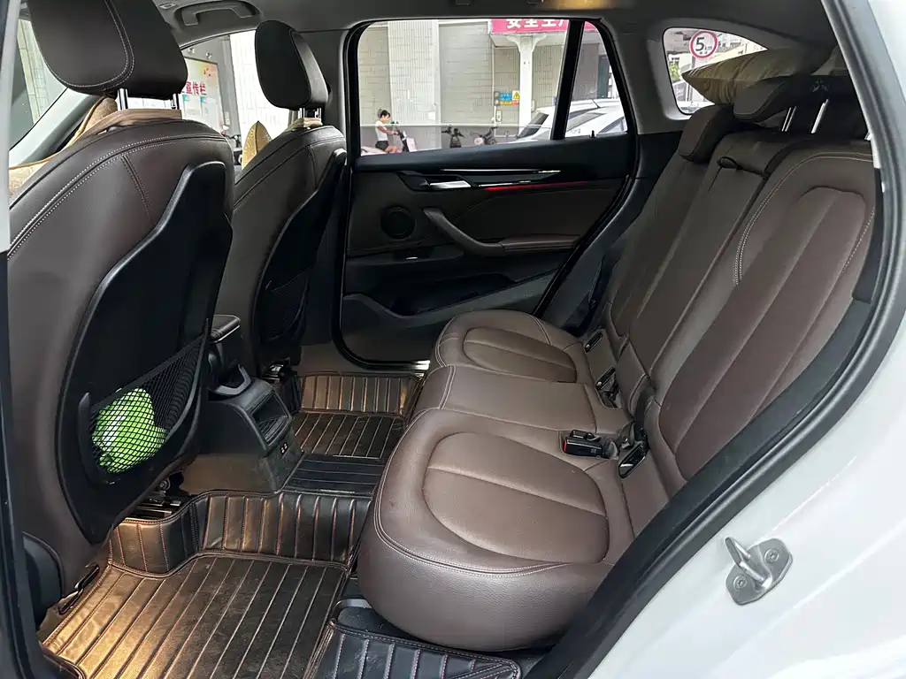 BMW X1 — миниатюра 16
