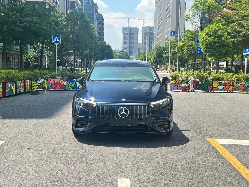 MERCEDES-BENZ EQS AMG