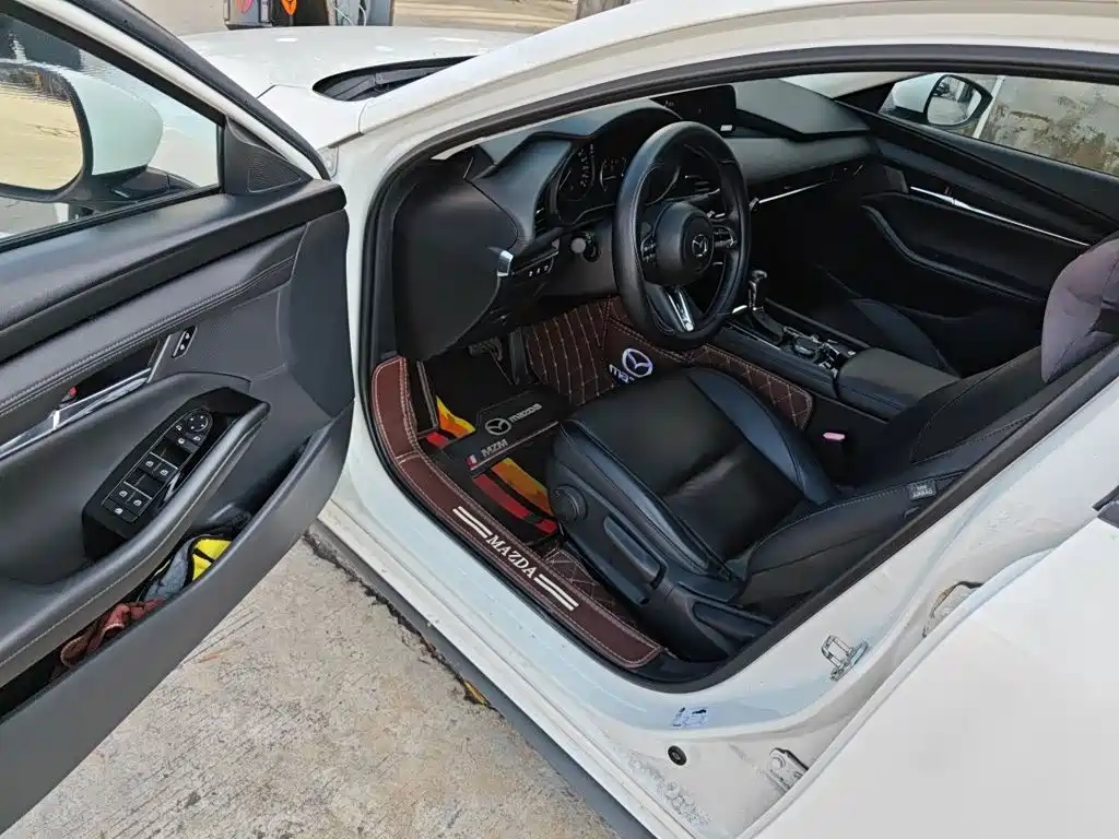 Mazda 3 Axela — миниатюра 13