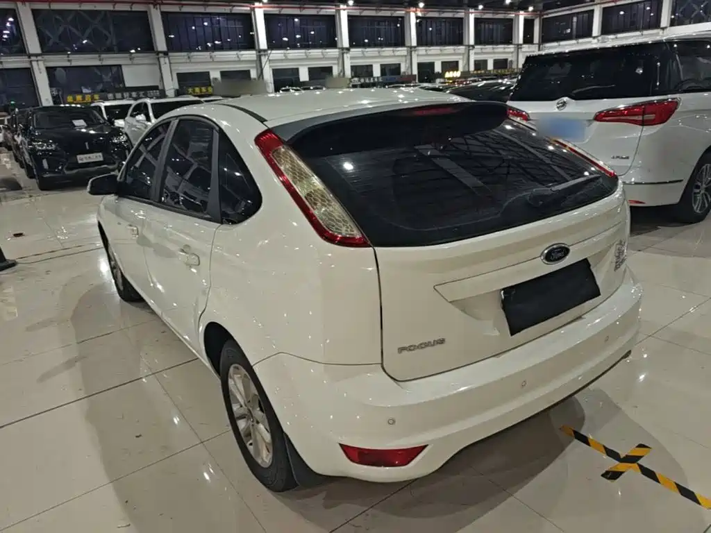Ford Focus — миниатюра 5
