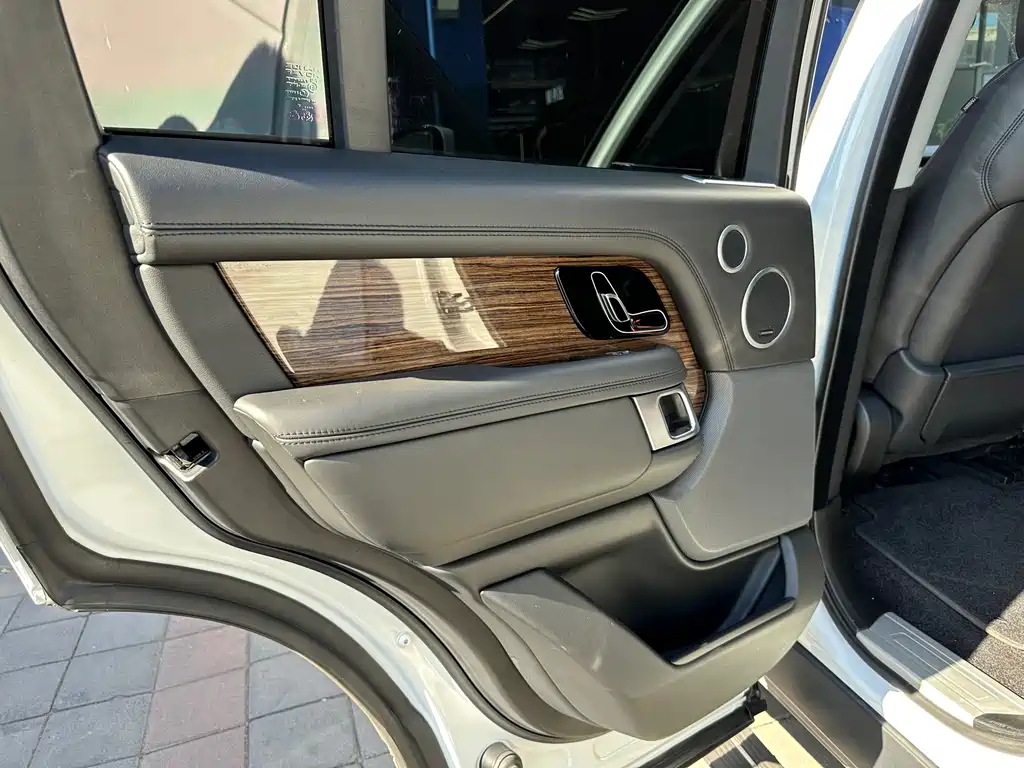 Land Rover Range Rover 3.0 SCV6 Heritage Edition, фото 12