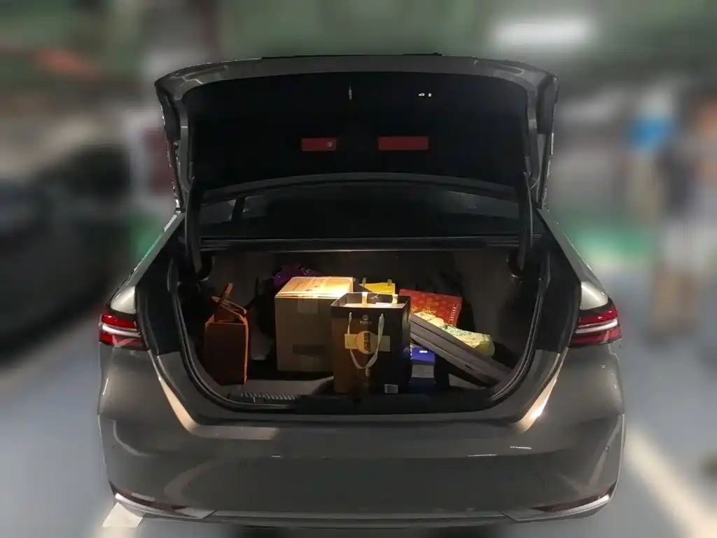BMW i5 — миниатюра 15