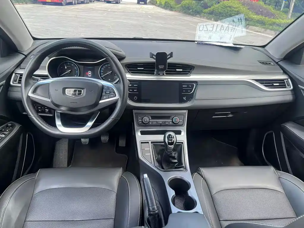 Geely Emgrand — миниатюра 13
