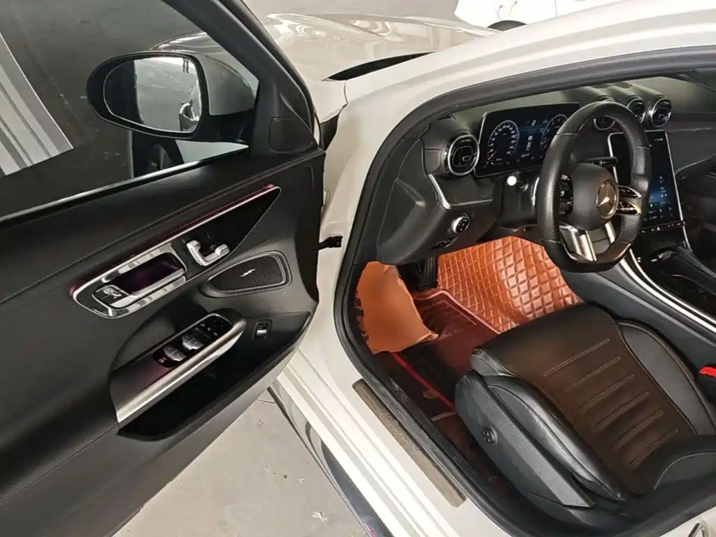 Mercedes-Benz C-Class — миниатюра 16