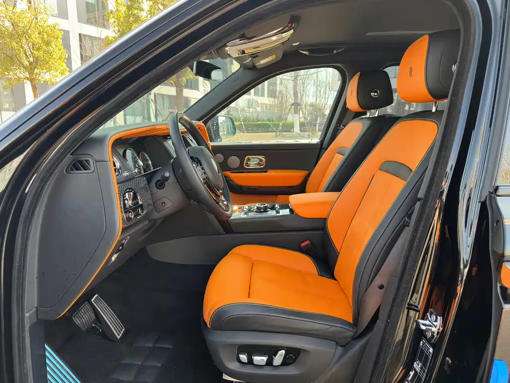 ROLLS-ROYCE CULLINAN