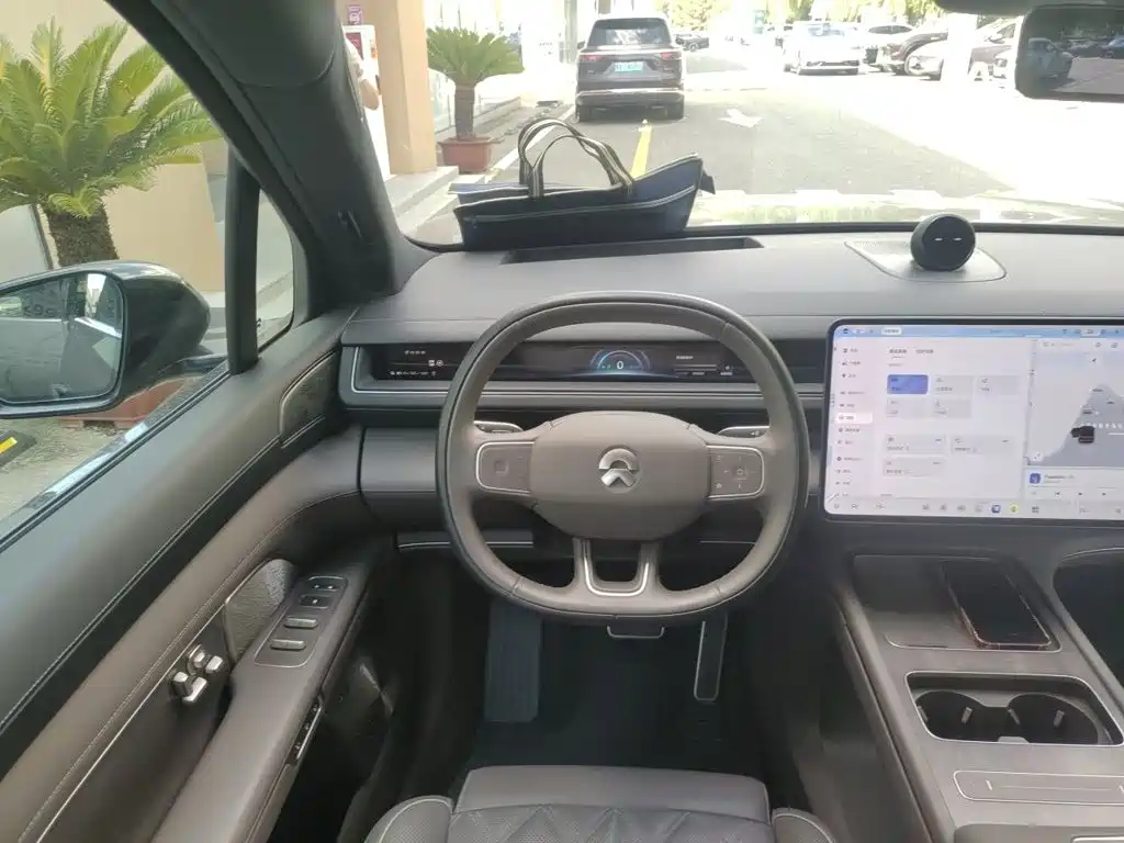 NIO ES8 — миниатюра 3