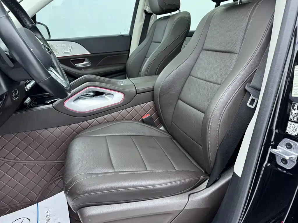 Mercedes-Benz GLE (Import) — миниатюра 12