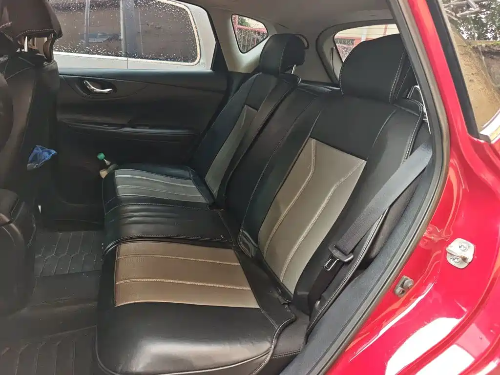 Nissan Tiida — миниатюра 15