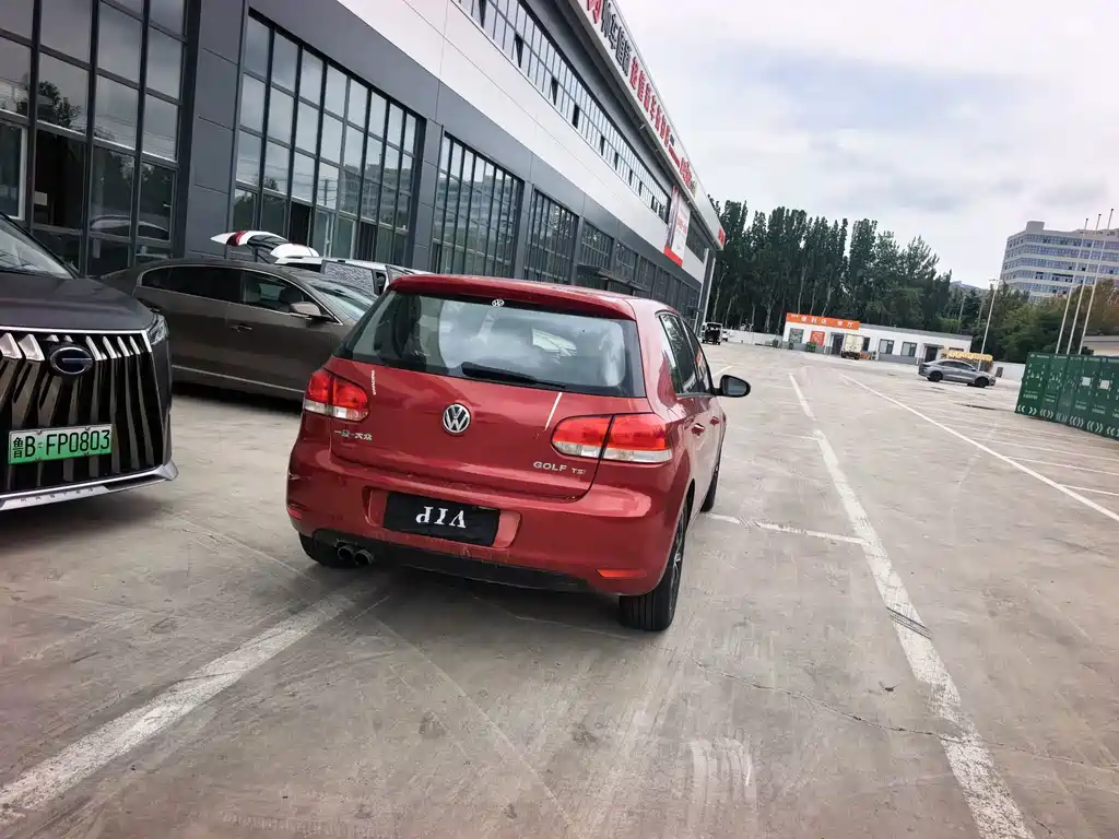 Volkswagen Golf — миниатюра 12