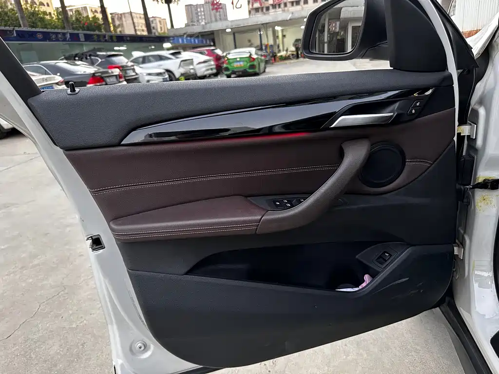 BMW X1 — миниатюра 14