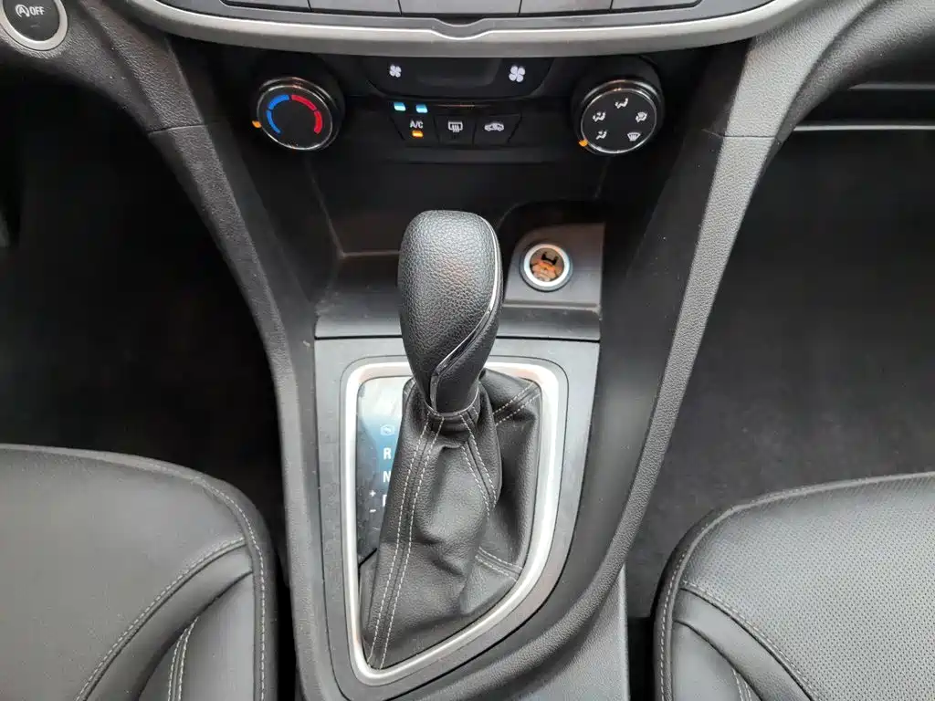 Buick Excelle — миниатюра 13