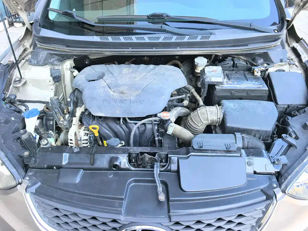 Hyundai Elantra Langdong 1.6L Auto Premium Type, фото 10