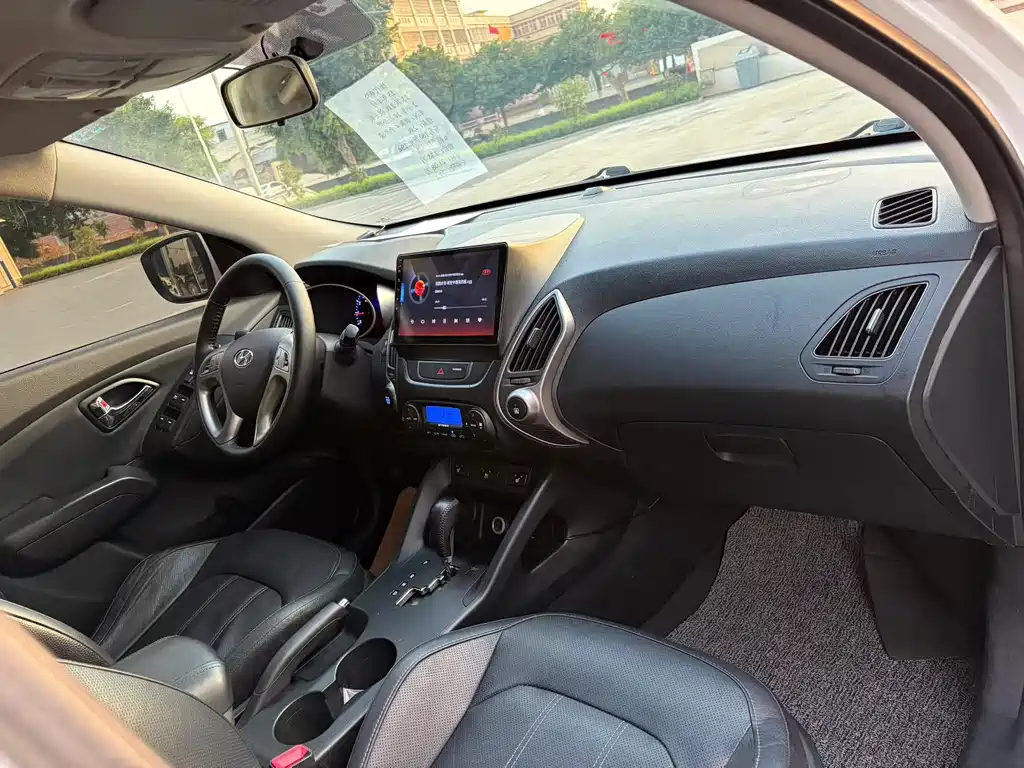 Hyundai ix35 — миниатюра 8