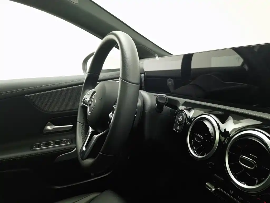 Mercedes-Benz A-Class — миниатюра 22