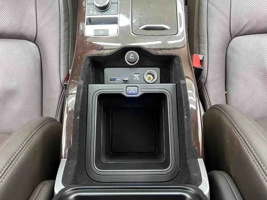 Land Rover Range Rover — миниатюра 20