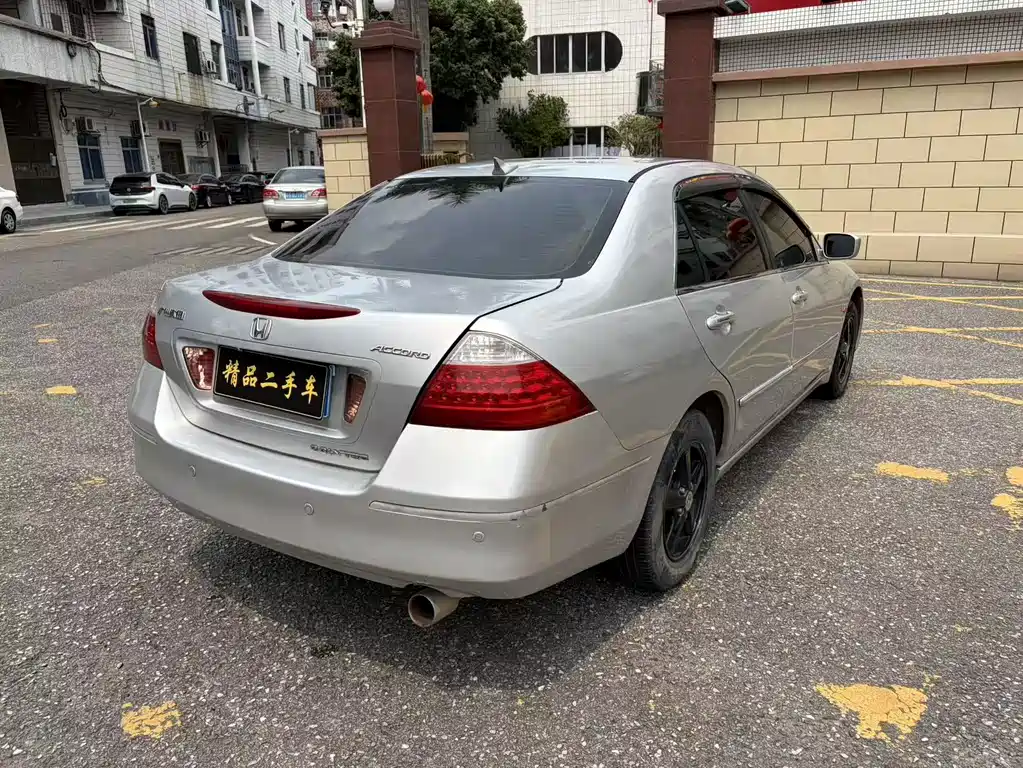 Honda Accord 2007 2.0L AT Comfort