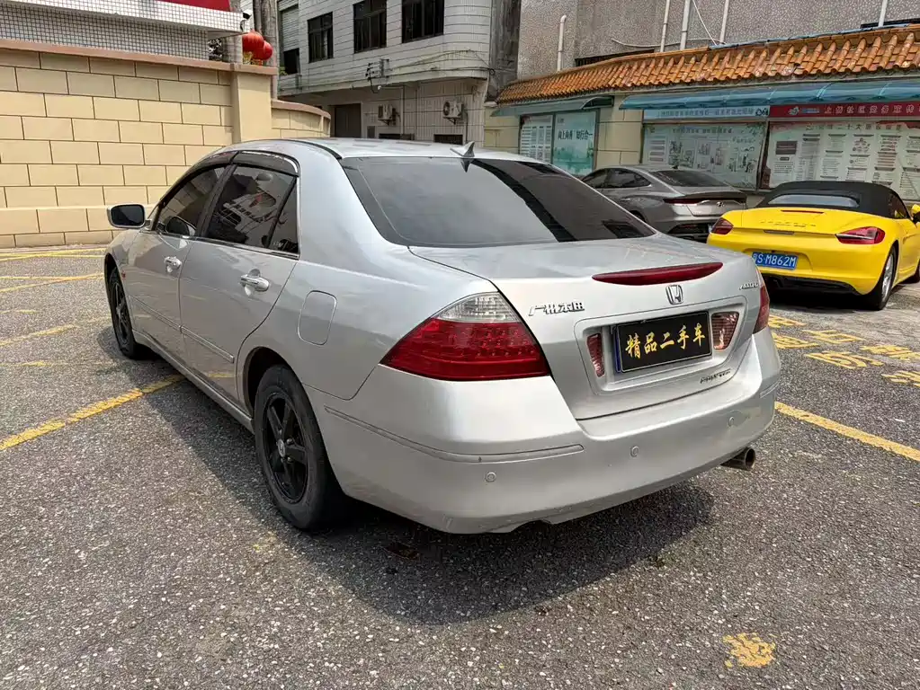 Honda Accord 2007 2.0L AT Comfort
