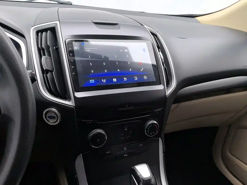 Ford Edge — миниатюра 12