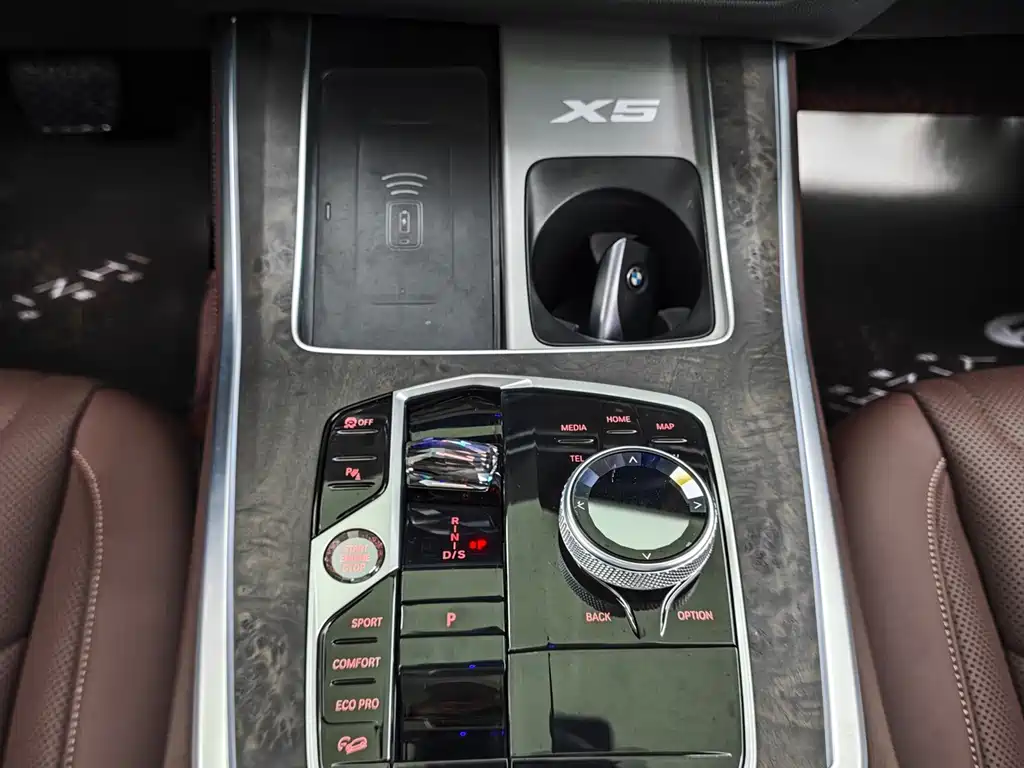 BMW X5 — миниатюра 11