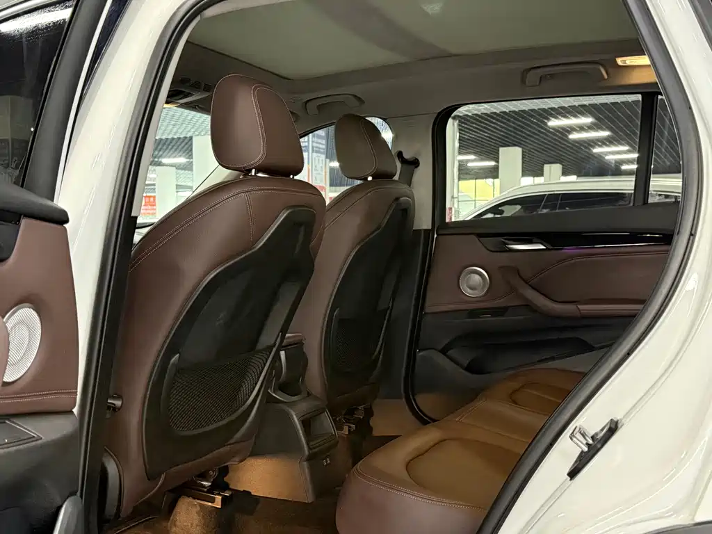 BMW X1 — миниатюра 5