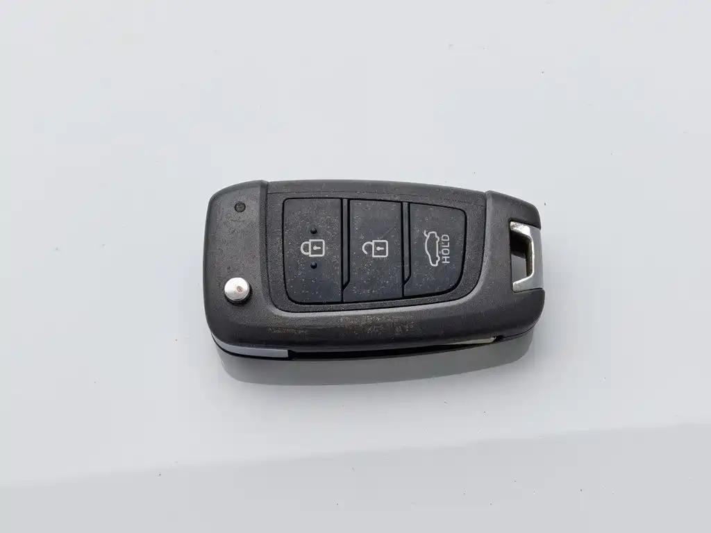 Hyundai Elantra — миниатюра 19