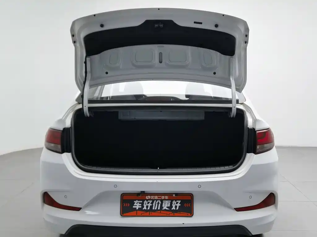 Hyundai Elantra — миниатюра 16