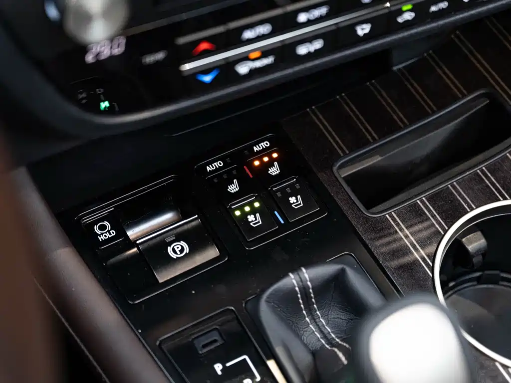 Lexus RX — миниатюра 19