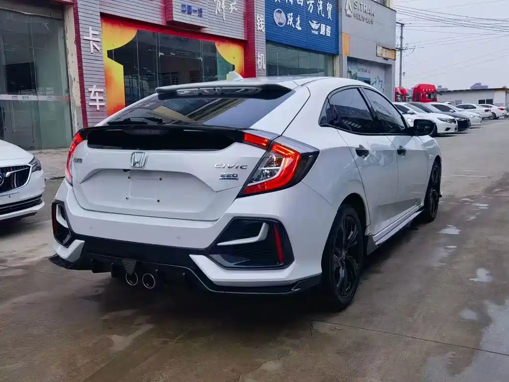 Honda Civic — миниатюра 7