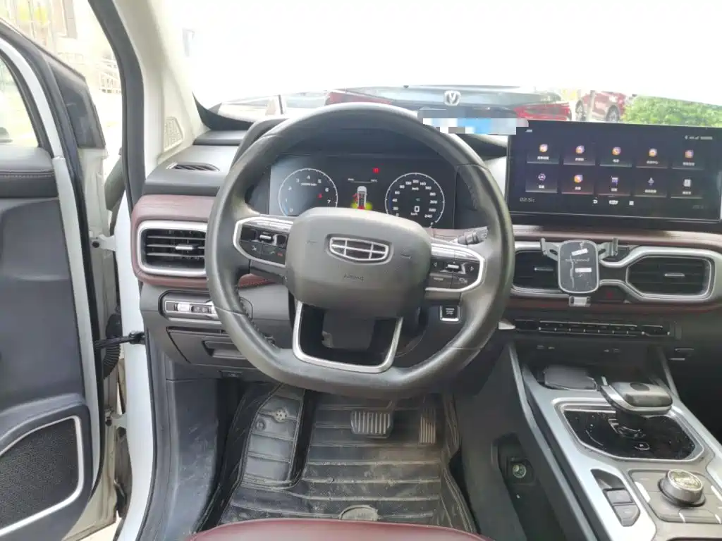 Geely Haoyue 2022 1.8TD DCT Luxury 7 мест