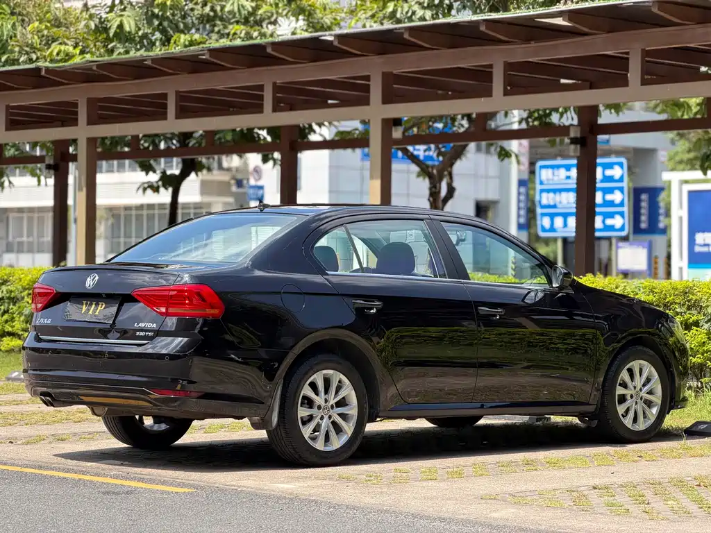 Volkswagen Lavida — миниатюра 11