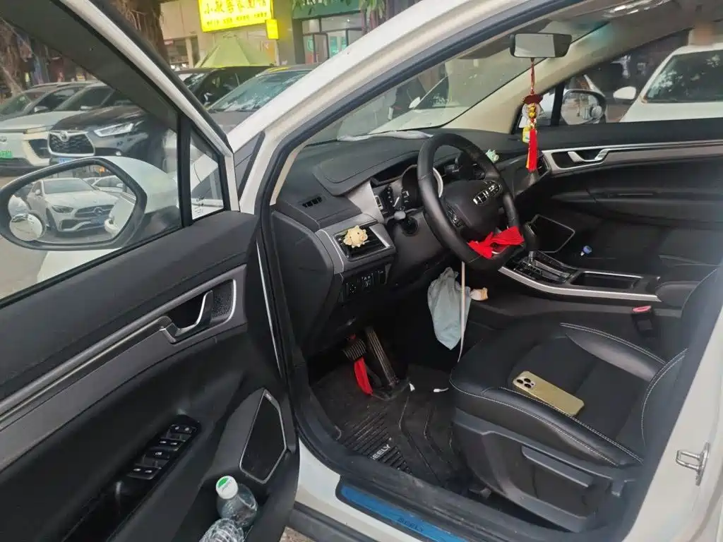 Geely Emgrand GS — миниатюра 12