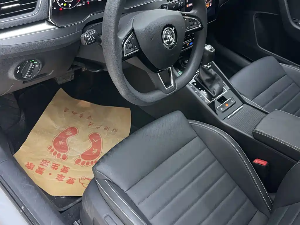 Skoda Superb — миниатюра 9
