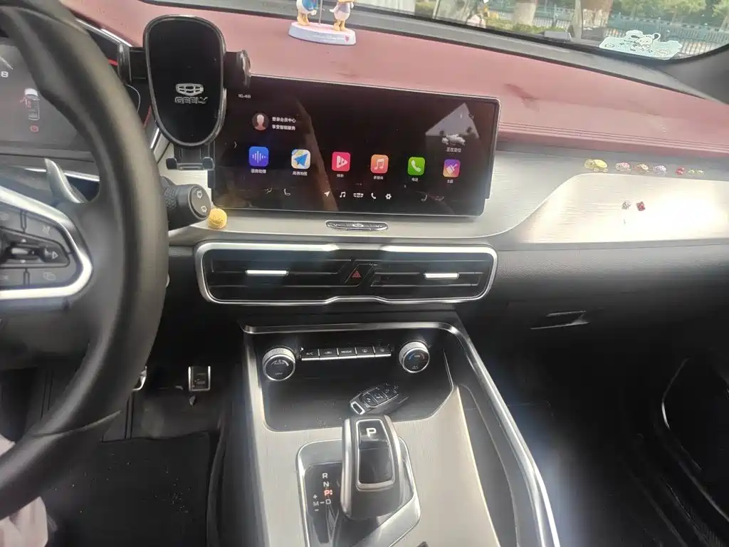 Geely Binyue — миниатюра 10