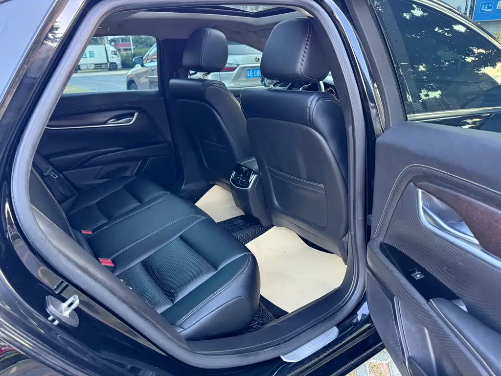 Cadillac XTS — миниатюра 12