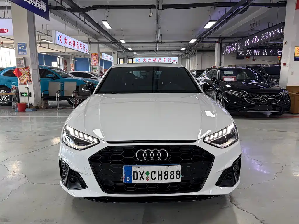 Audi A4L 2024 40 TFSI Luxury
