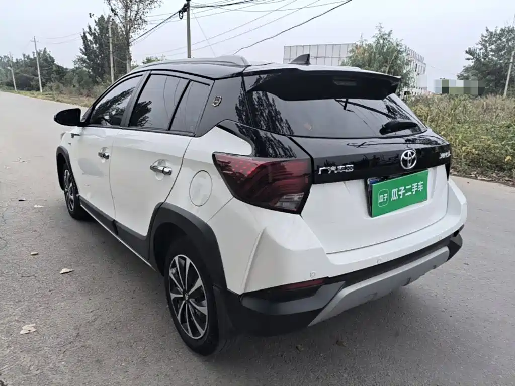 Toyota Yaris L — миниатюра 5